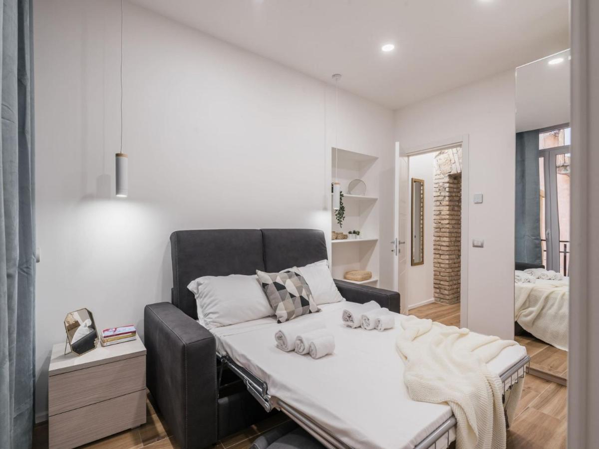 The Best Rent - Modern Three-Bedroom Apartment A Few Steps From The Colosseum Exterior photo