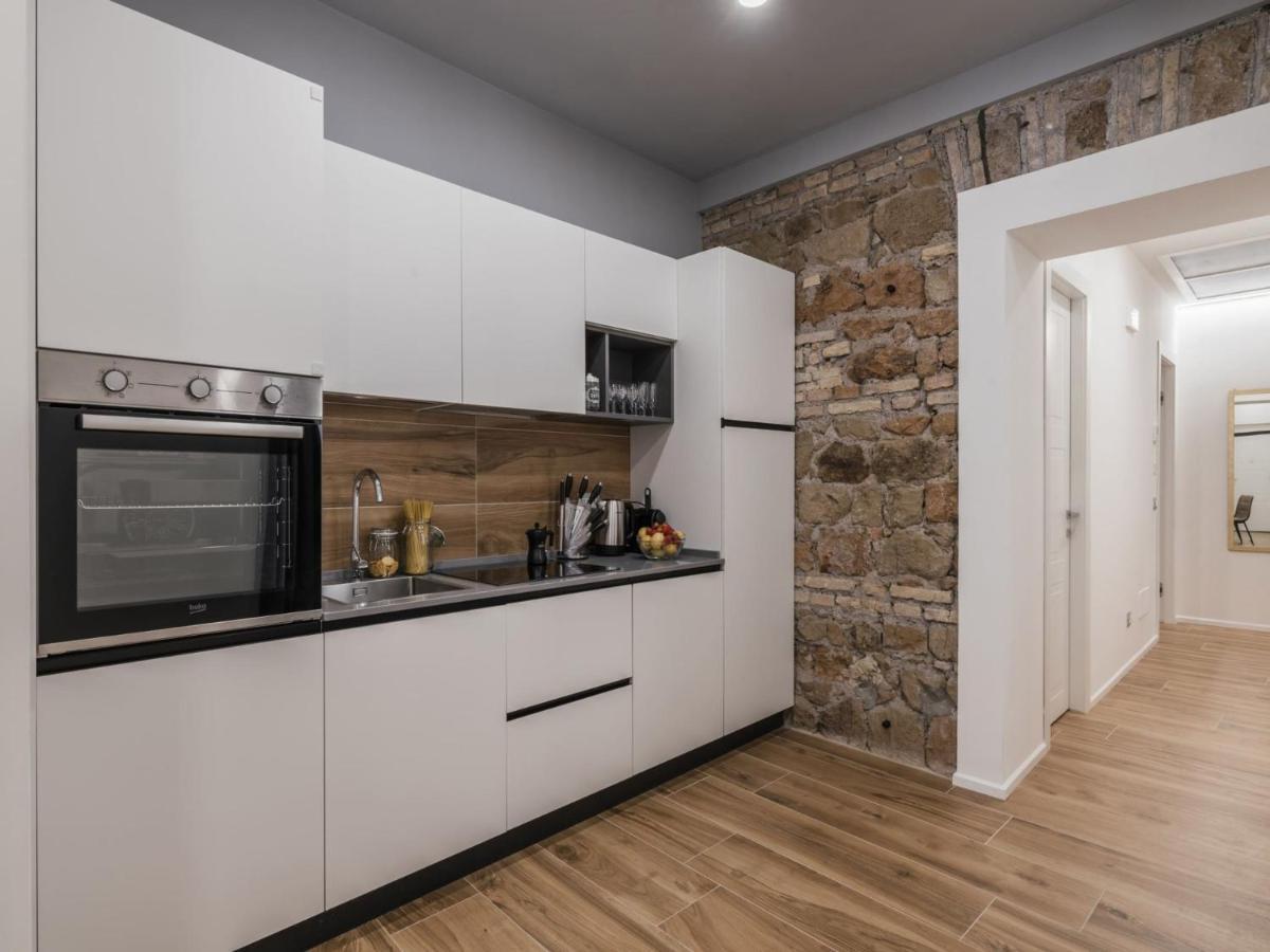 The Best Rent - Modern Three-Bedroom Apartment A Few Steps From The Colosseum Exterior photo